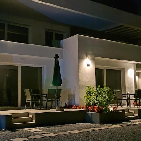 Aquarama Suites Nea Iraklitsa Екстериор снимка