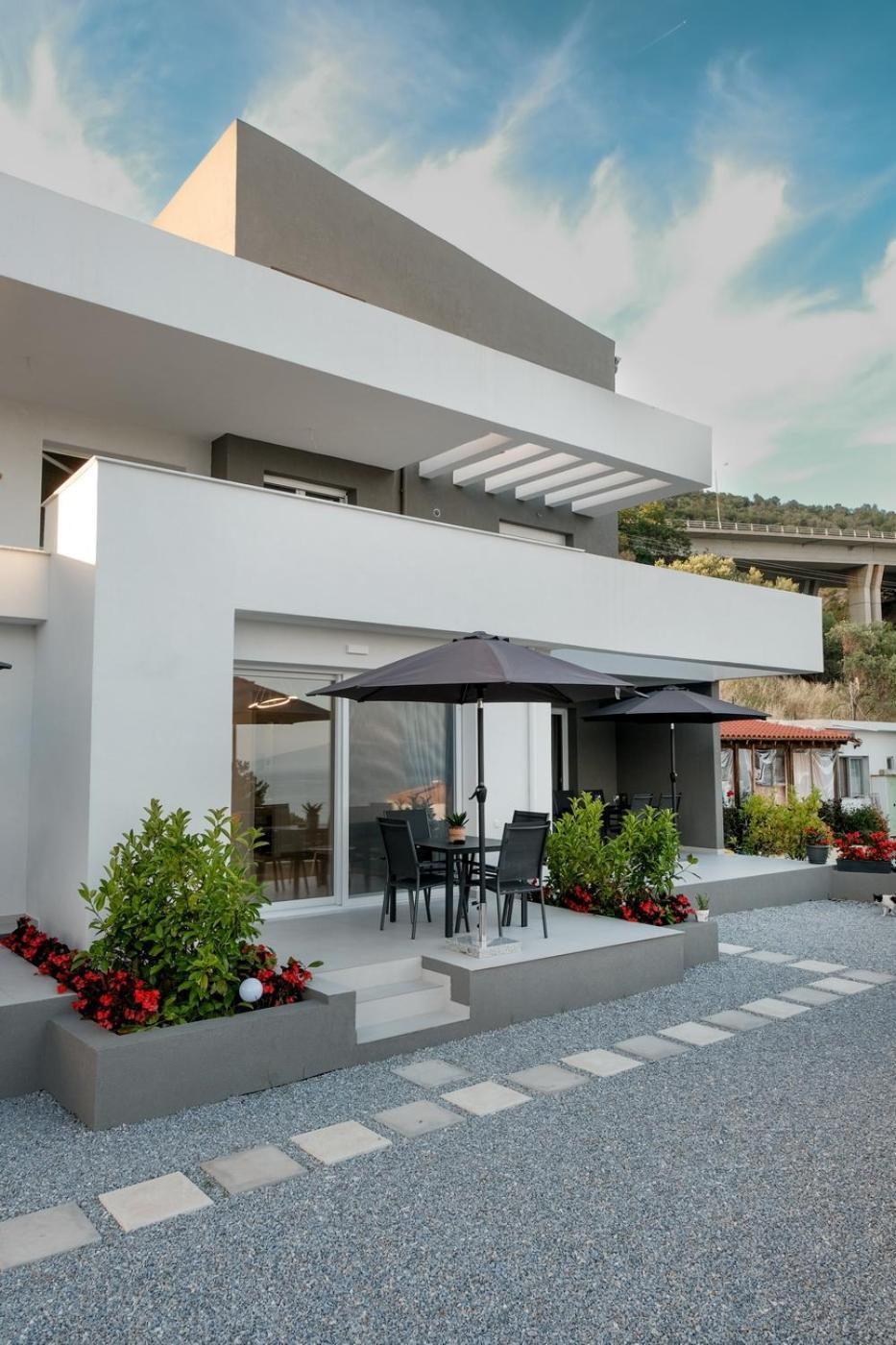 Aquarama Suites Nea Iraklitsa Екстериор снимка