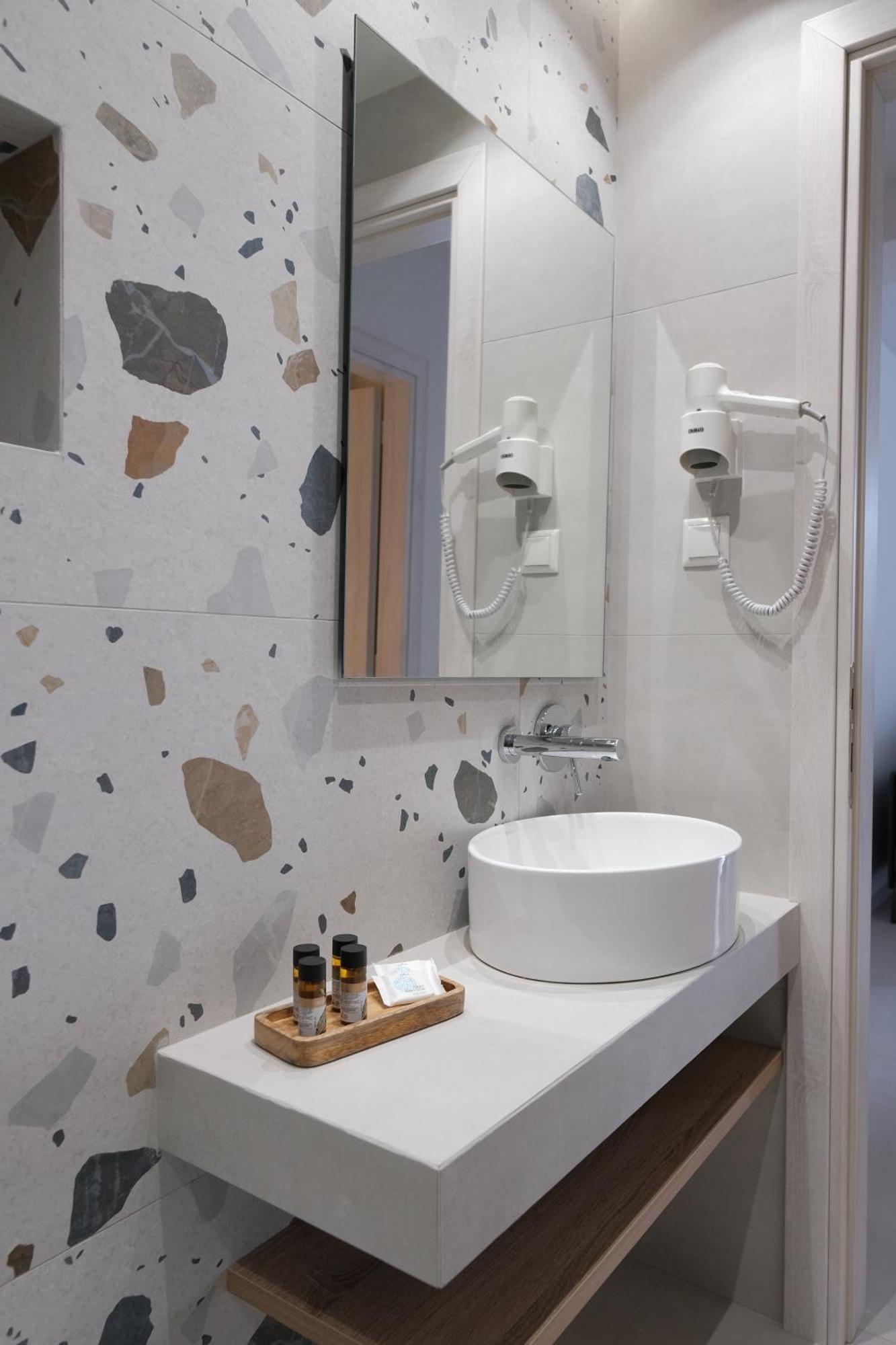 Aquarama Suites Nea Iraklitsa Екстериор снимка